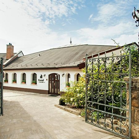 Kostel Panzio Hotel Kesztolc Luaran gambar