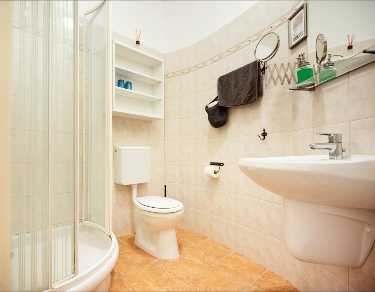 Kostel Panzio Hotel Kesztolc Luaran gambar