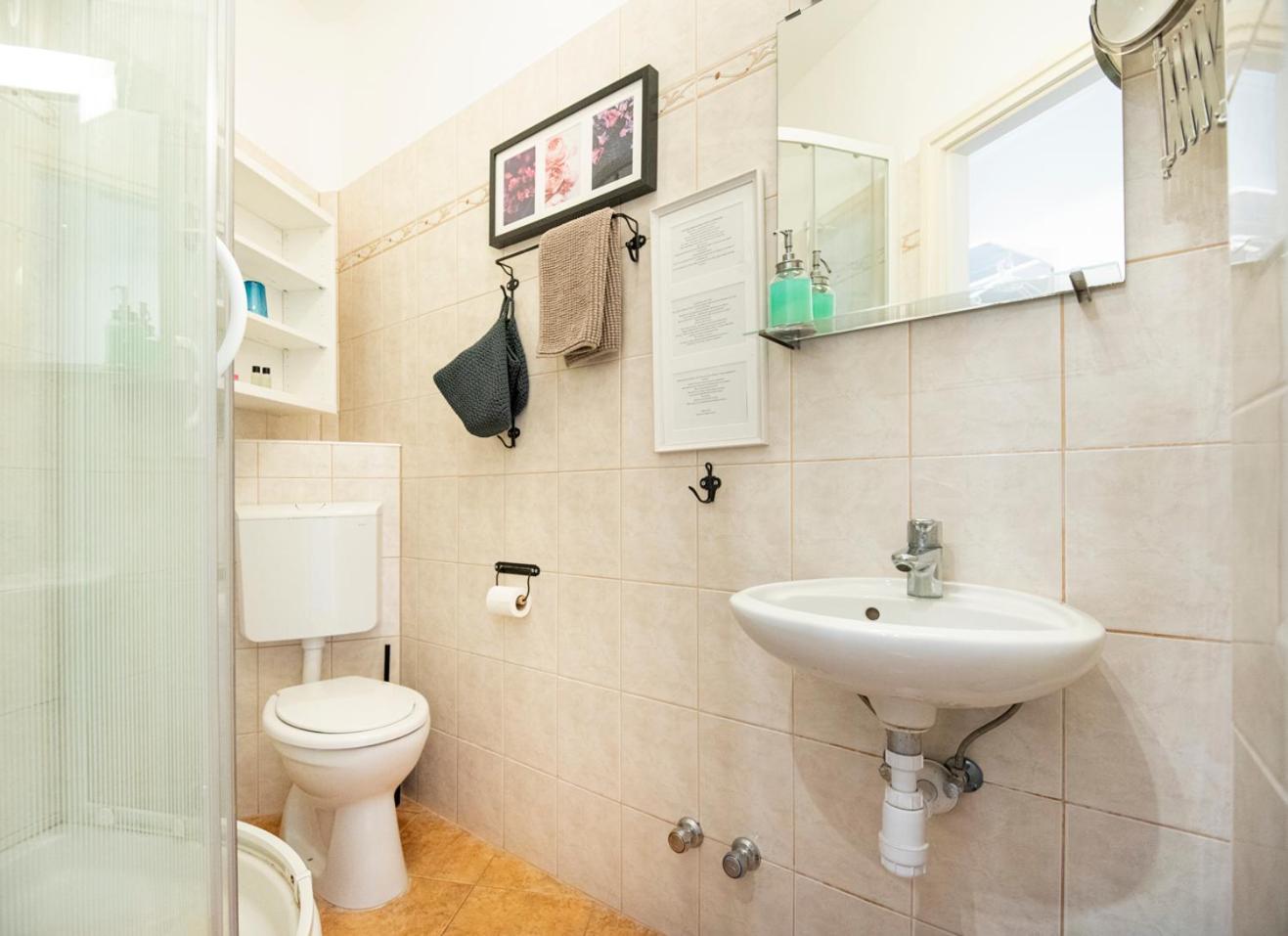 Kostel Panzio Hotel Kesztolc Luaran gambar