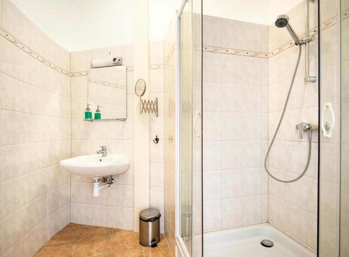Kostel Panzio Hotel Kesztolc Luaran gambar